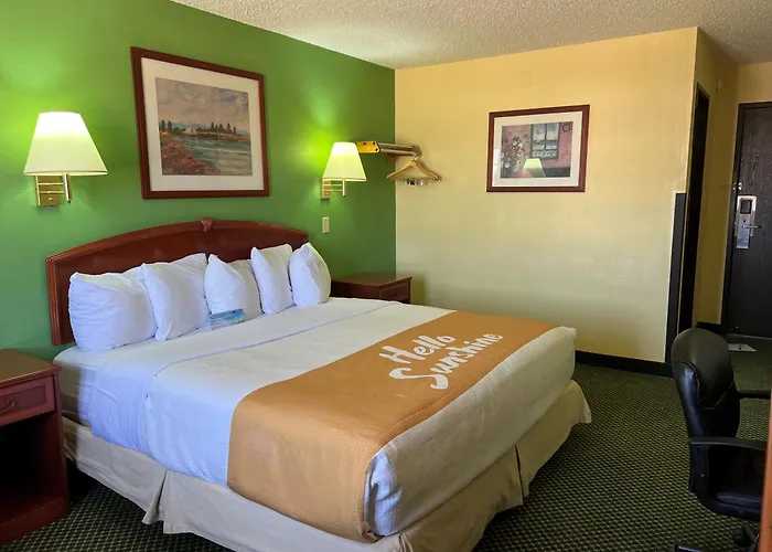 Days Inn By Wyndham Great Bend