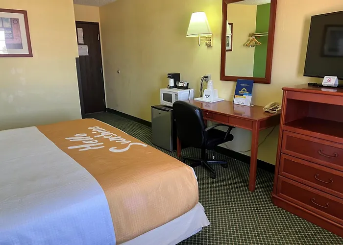 Days Inn By Wyndham Great Bend